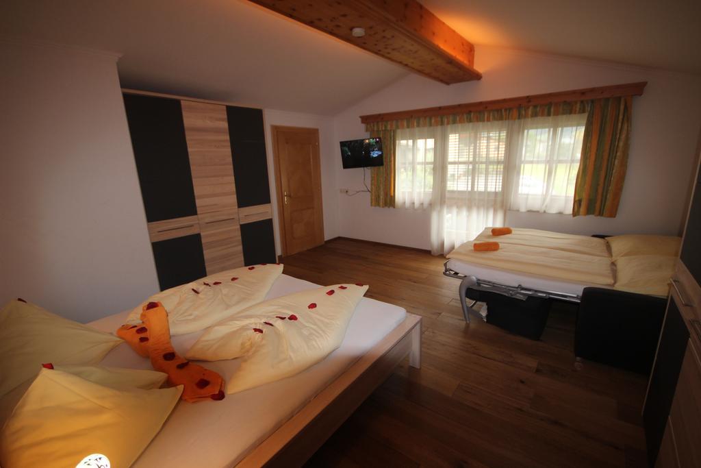 Alpenappartement Kaprun Exteriör bild
