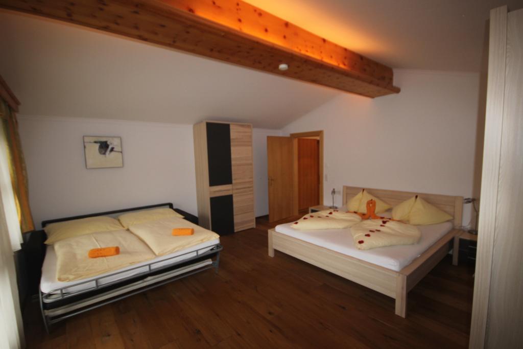 Alpenappartement Kaprun Exteriör bild