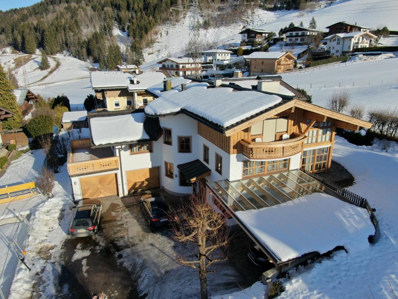 Alpenappartement Kaprun Exteriör bild